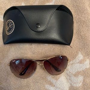 Rayban Aviator style sunglasses
